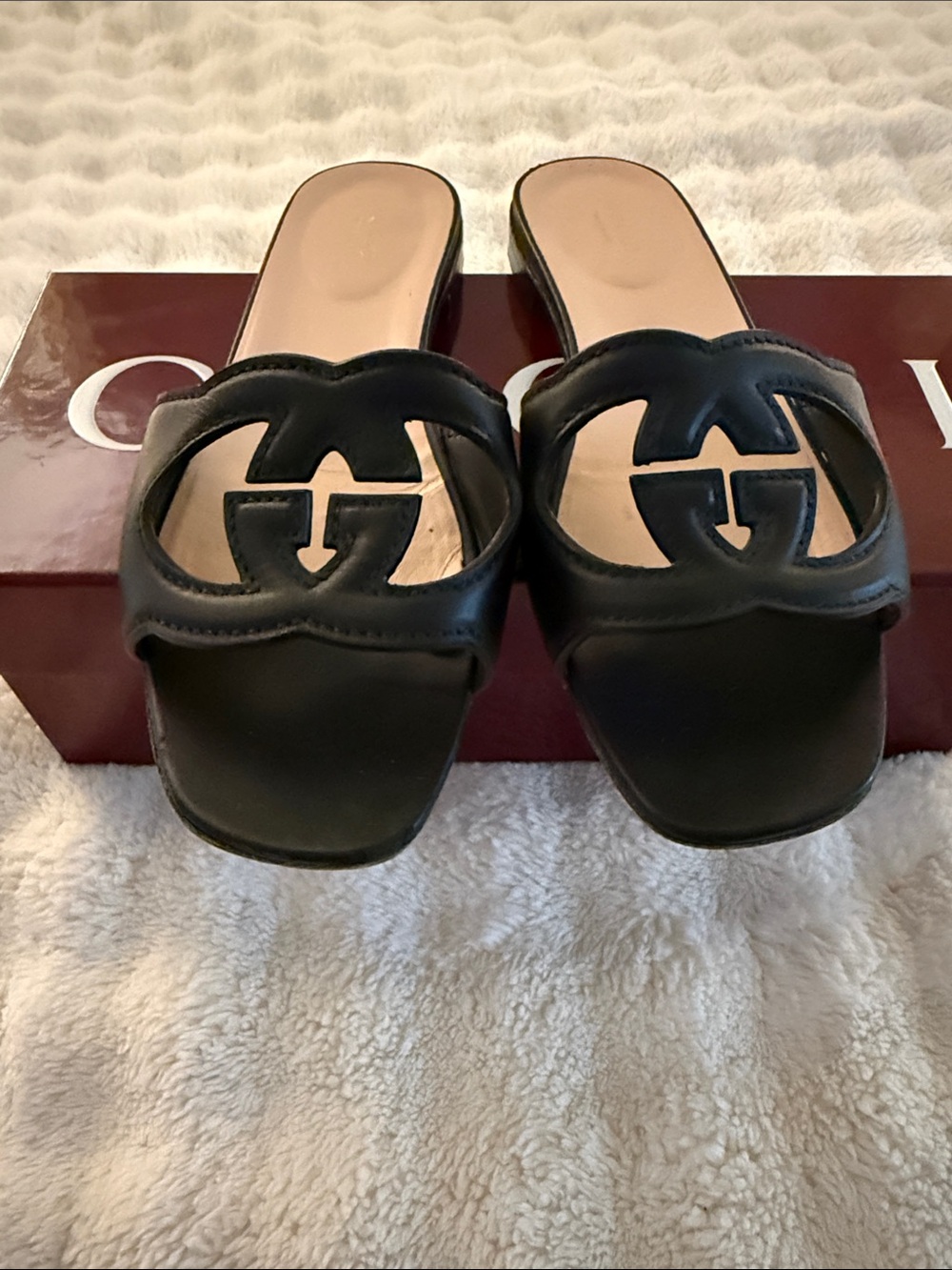 Gucci Black Leather GG Cutout Slide Sandals - Picture 1 of 6